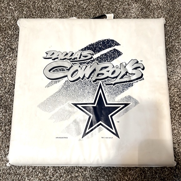 1996 Vintage Dallas Cowboys Bleacher Seat - Picture 2 of 7